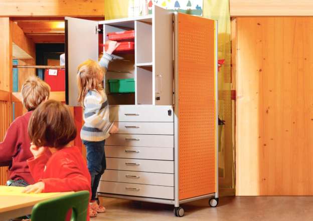 Paper and handicraft cupboard.